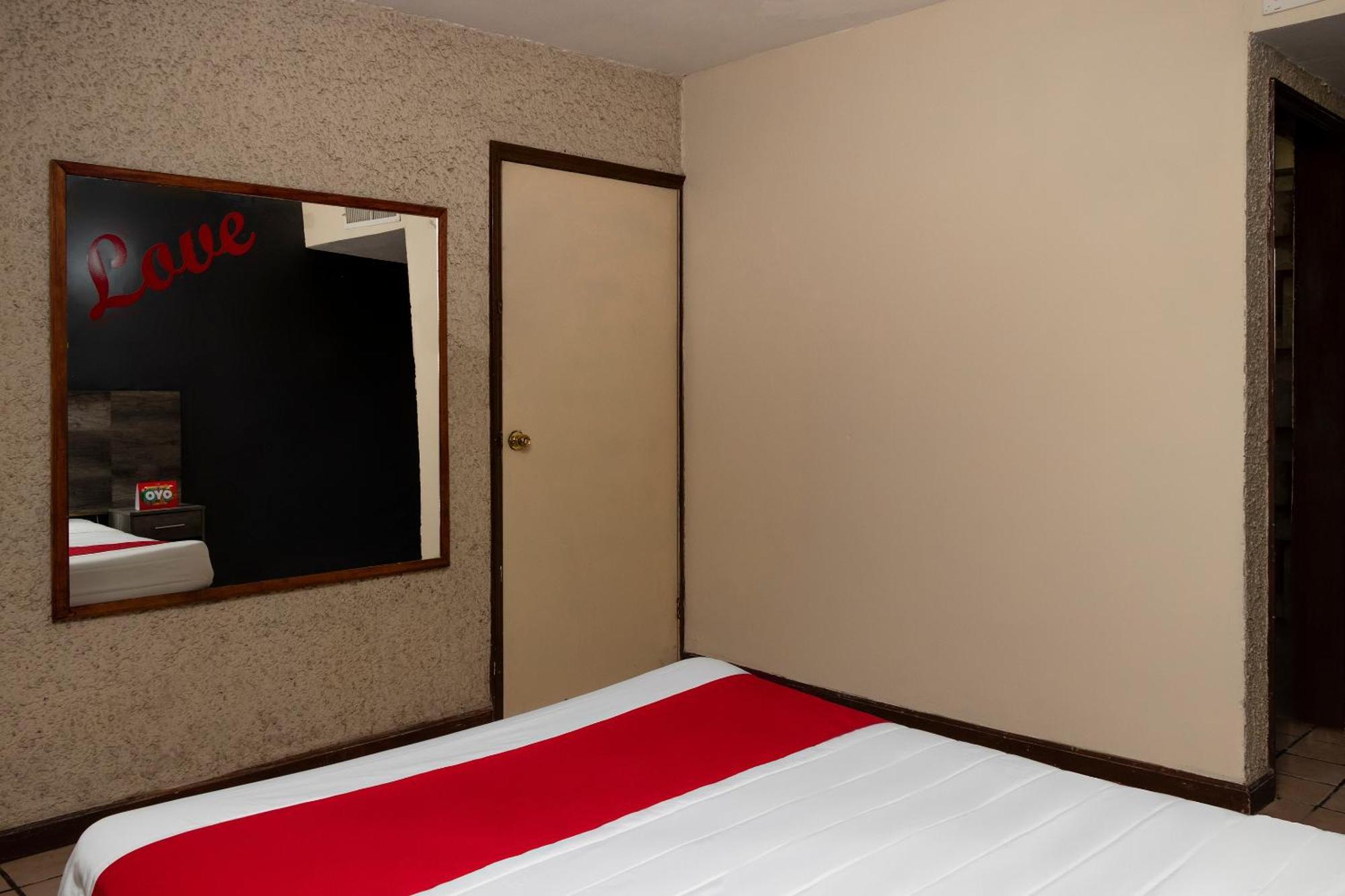 Oyo Hotel Real Del Sur, Estadio Chihuahua Exteriér fotografie
