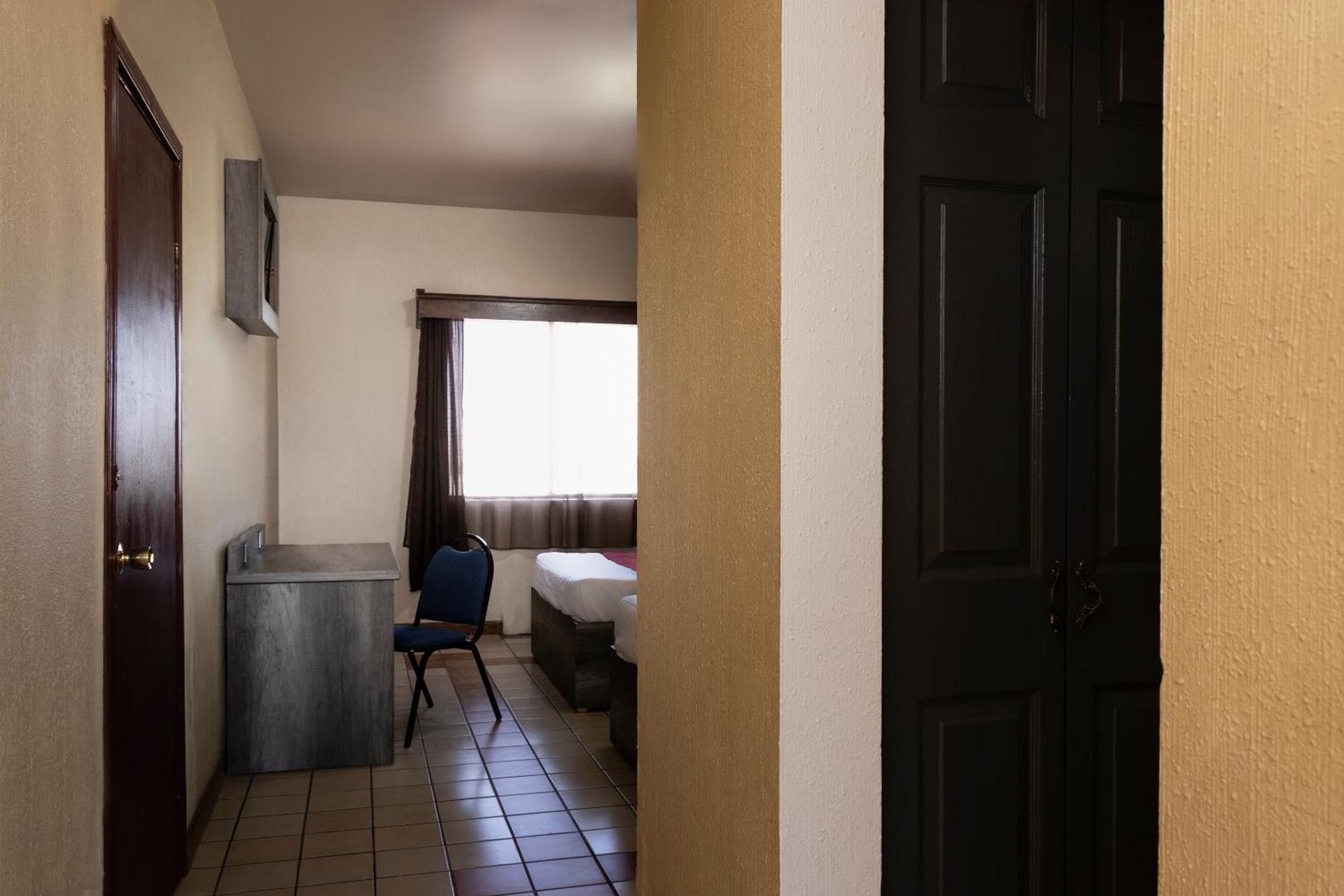 Oyo Hotel Real Del Sur, Estadio Chihuahua Exteriér fotografie